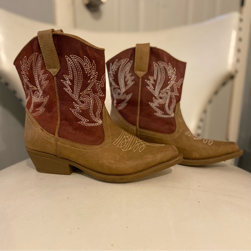 SOLD SOLD Rebel cowboy booties ankle boots women’s size